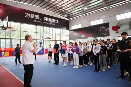 欢乐活动，高效工作——WilliamHill威廉希尔十五周年庆趣味活动会